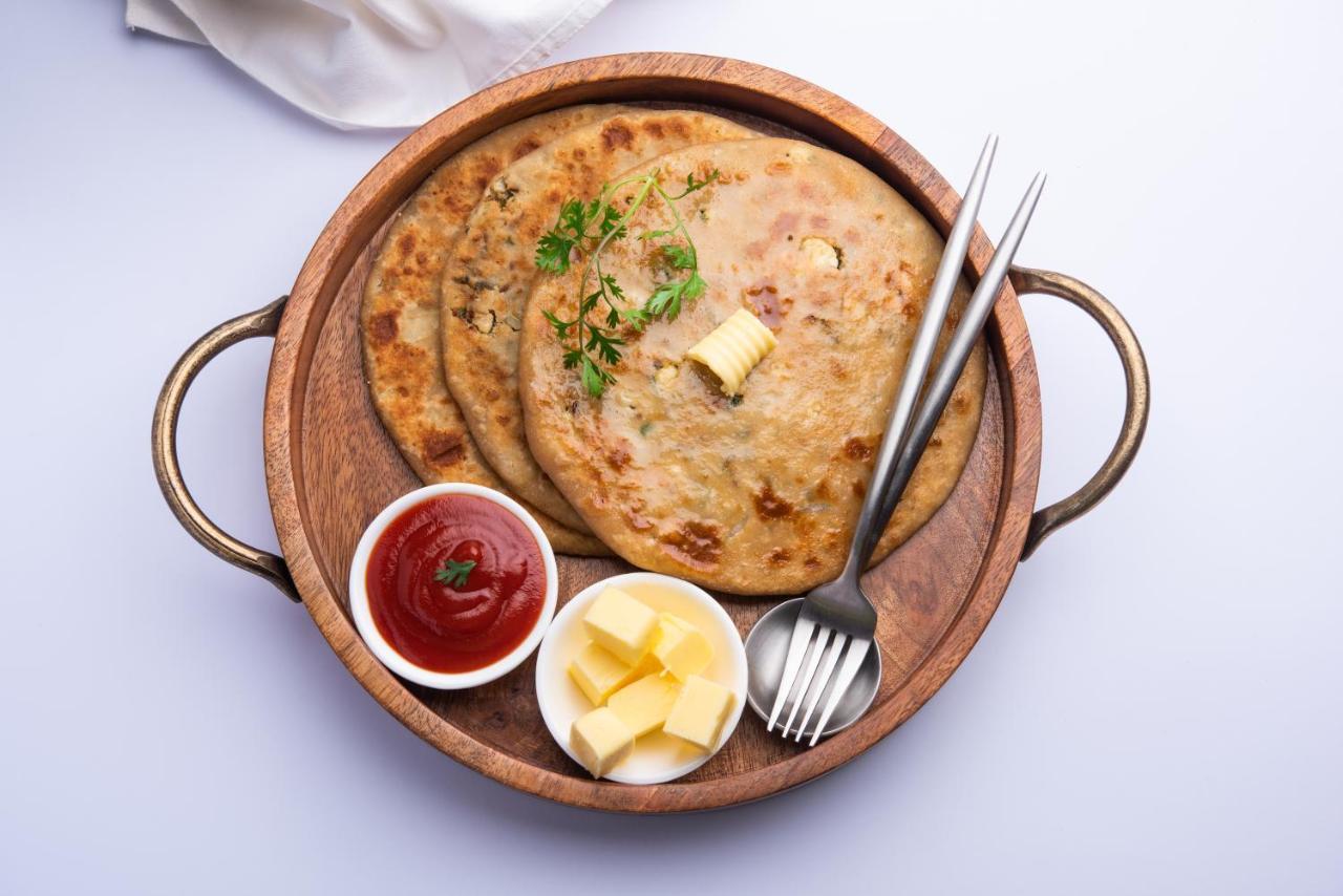 Travel Inn At Delhi Airport Ню Делхи Екстериор снимка